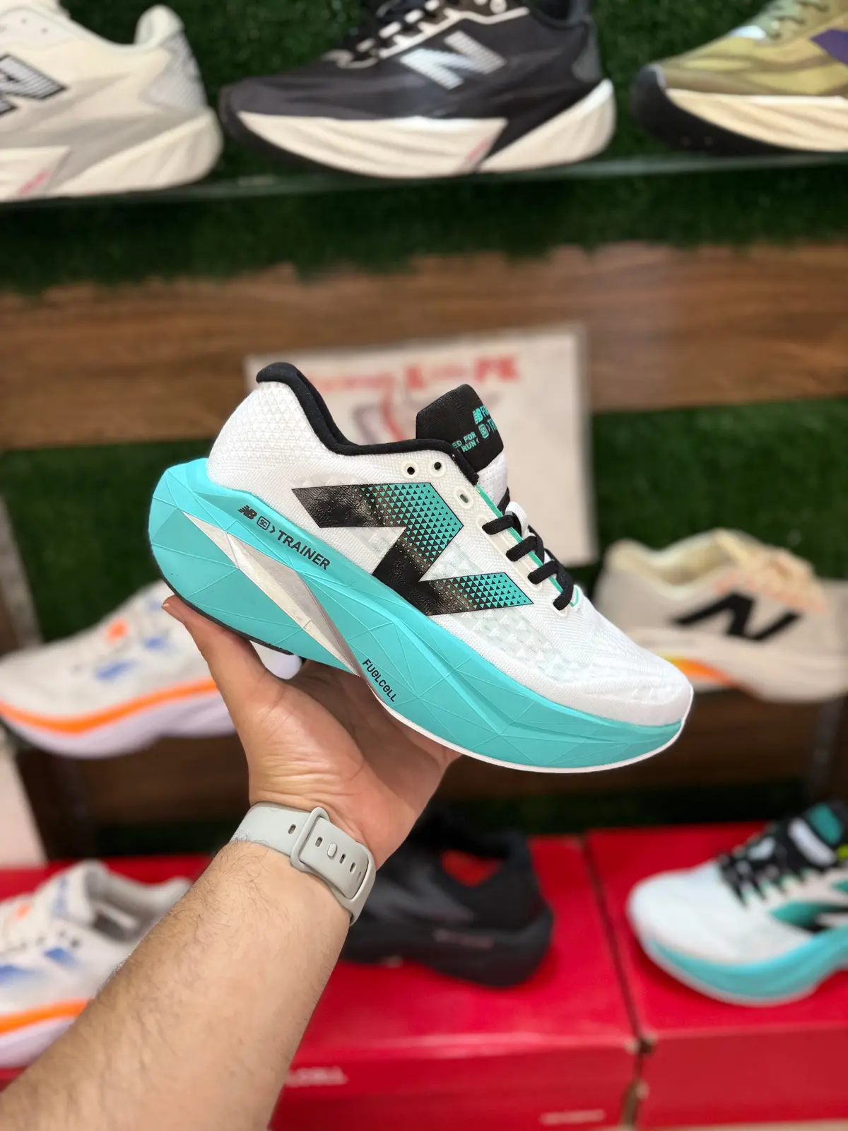 New Balance Trainers (Carbon Plated) 1