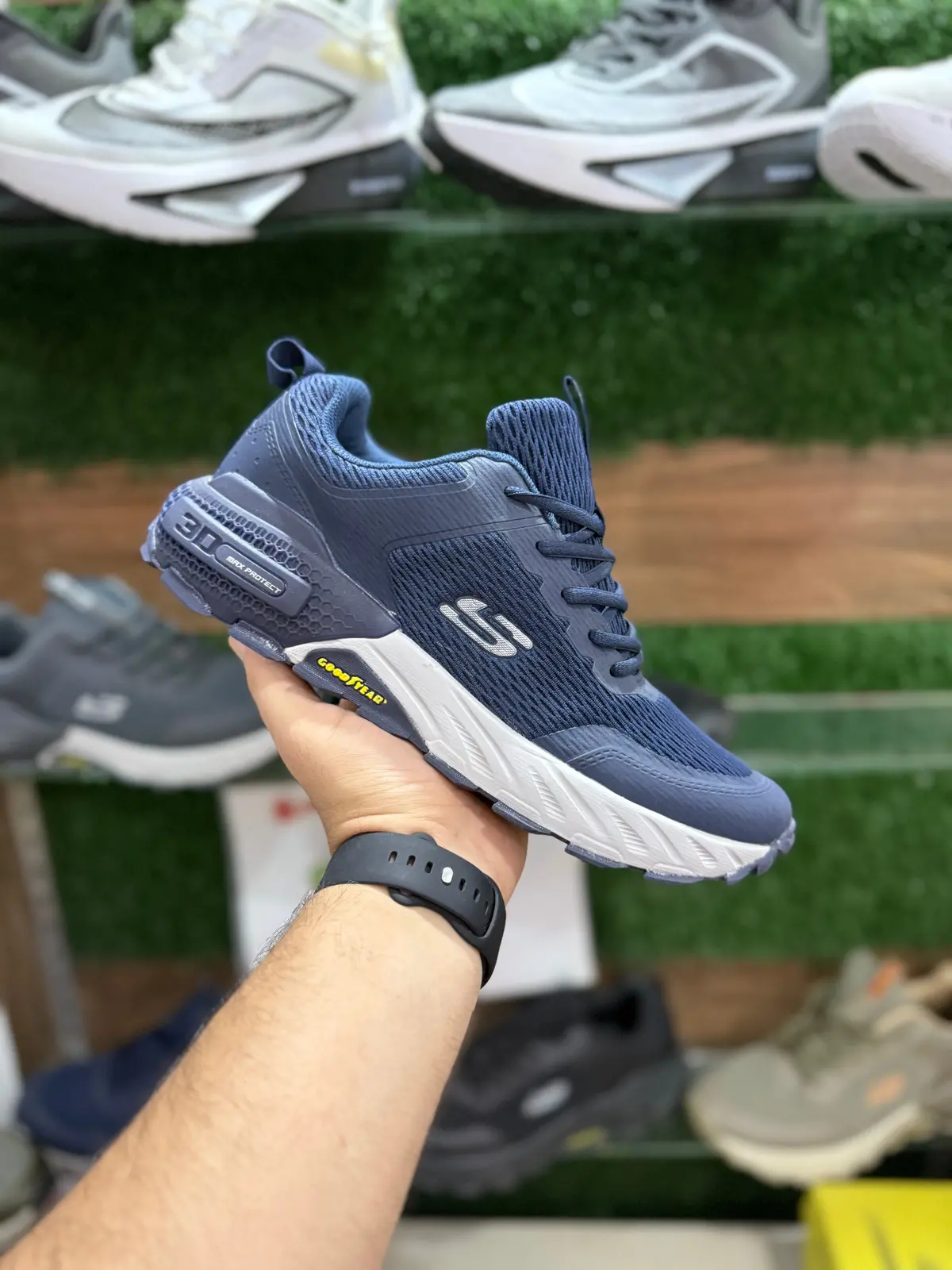 Skechers (3D Max Protect) Memory Foam Inner Sole 1