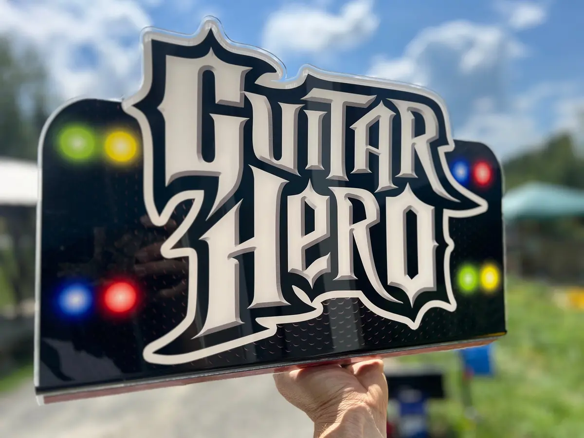 Arcade 1Up Guitar Hero Topper 1