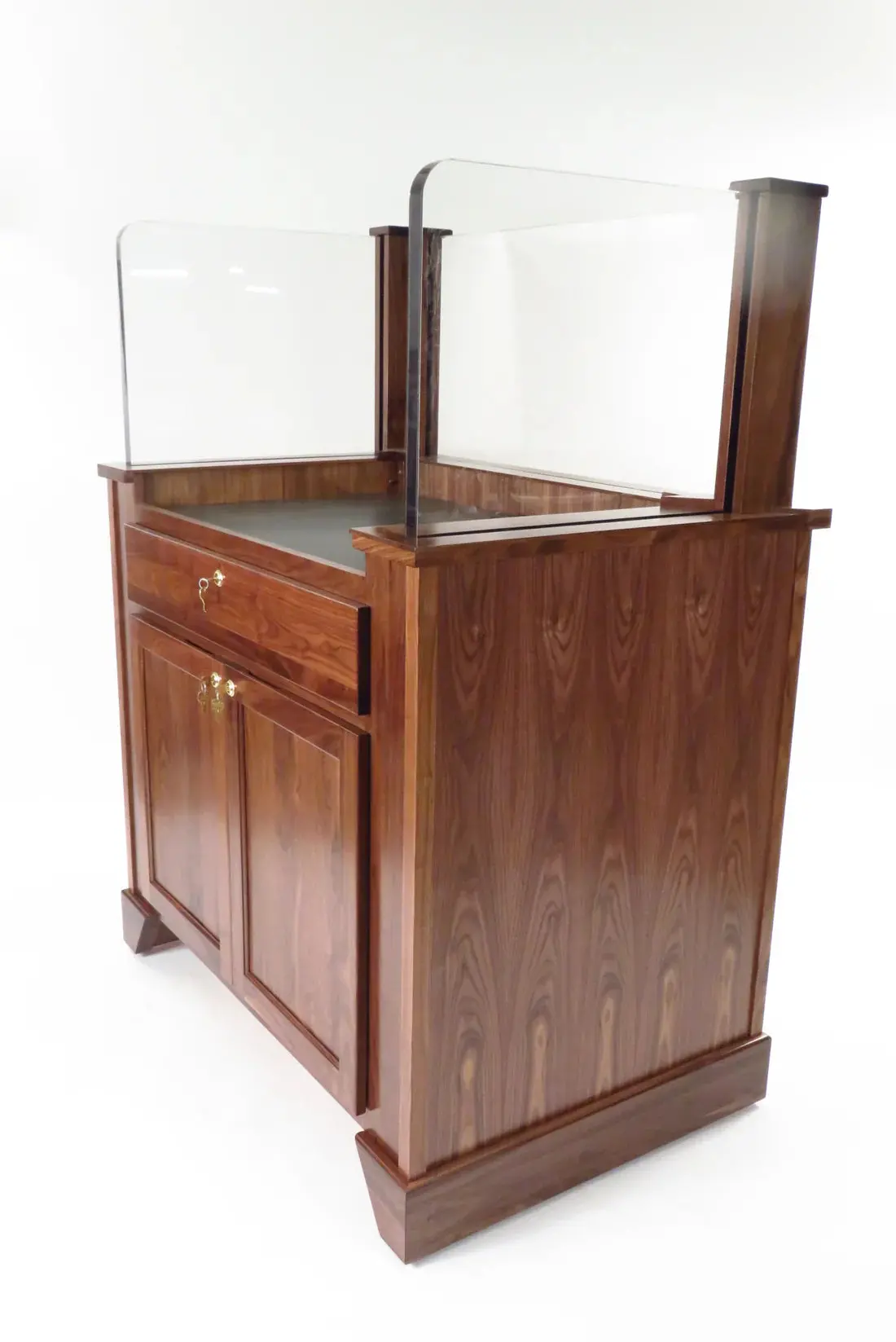 Executive Wood Products Protector™ Bullet-Resistant Security Podium – Nij-Certified Workstation 5