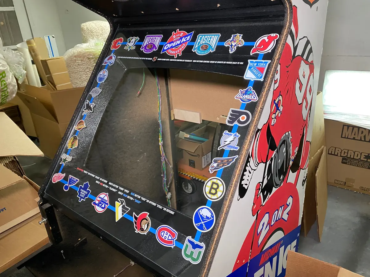 Open Ice Bezel With Teams 1