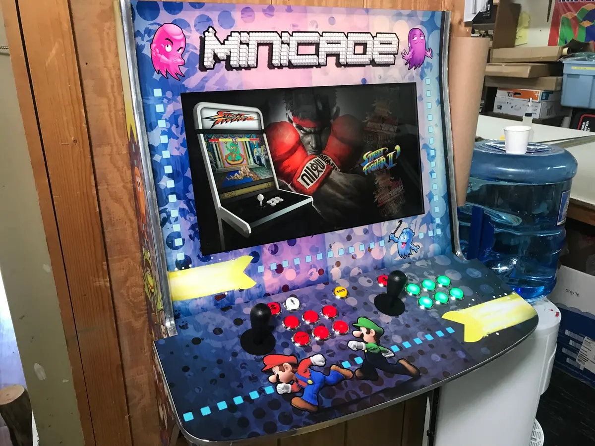 Wall Arcade Machine 1
