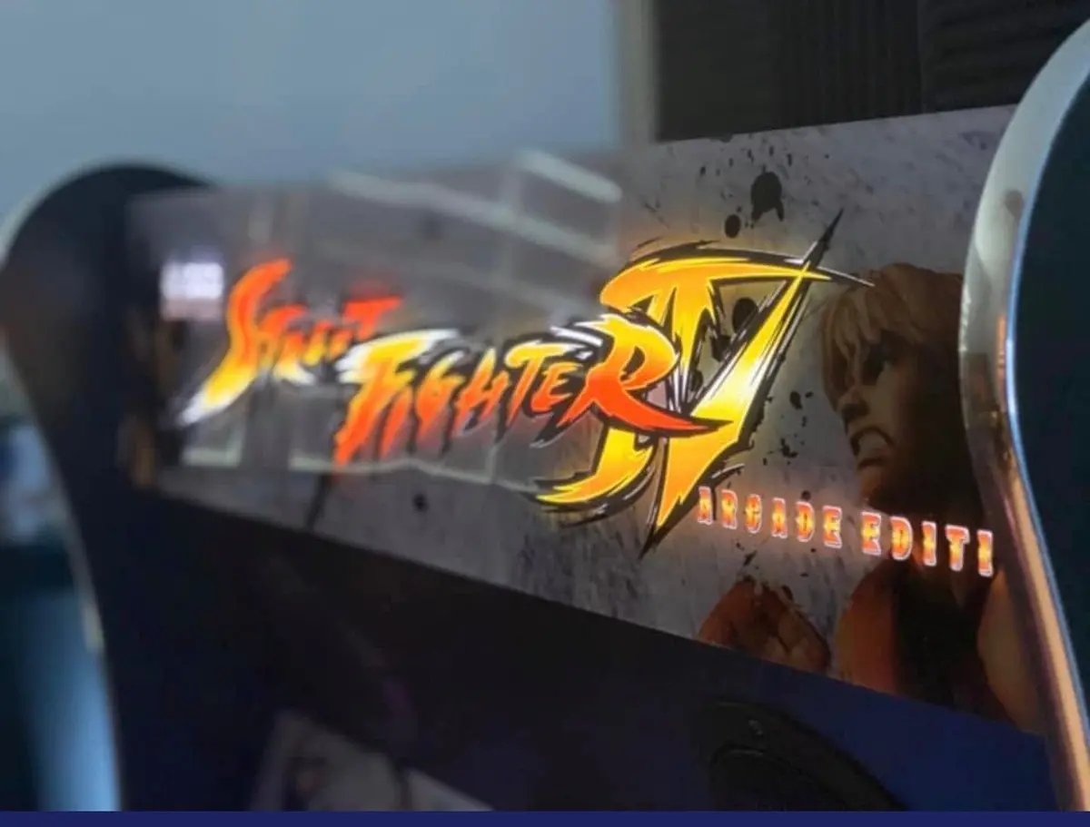 Legends Ultimate Street Fighter 4 Marquee 1