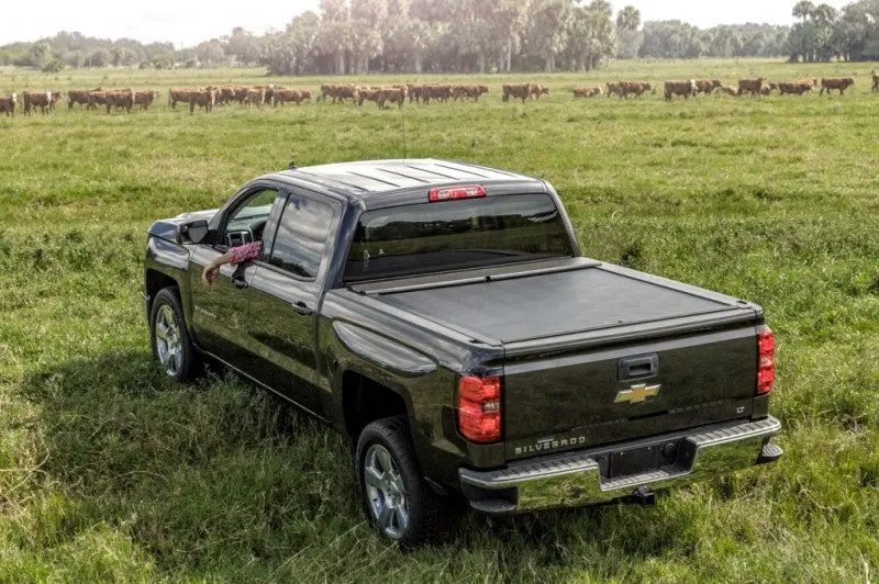 Roll-N-Lock M-Series Retractable Tonneau Cover For 2017–2019 Ford F-250/F-350 Super Duty Short Bed (80.56-Inch Length) 1